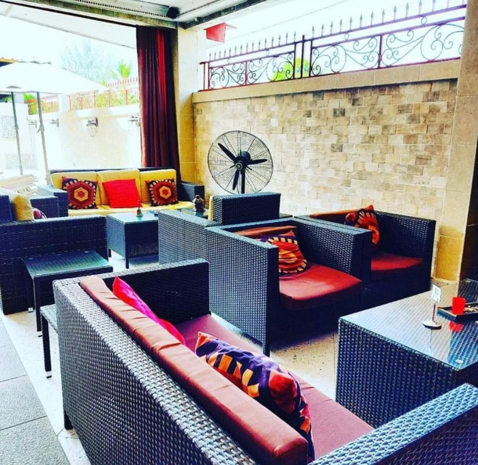 Residence Hoteliere Le Jomonia リーブルヴィル エクステリア 写真