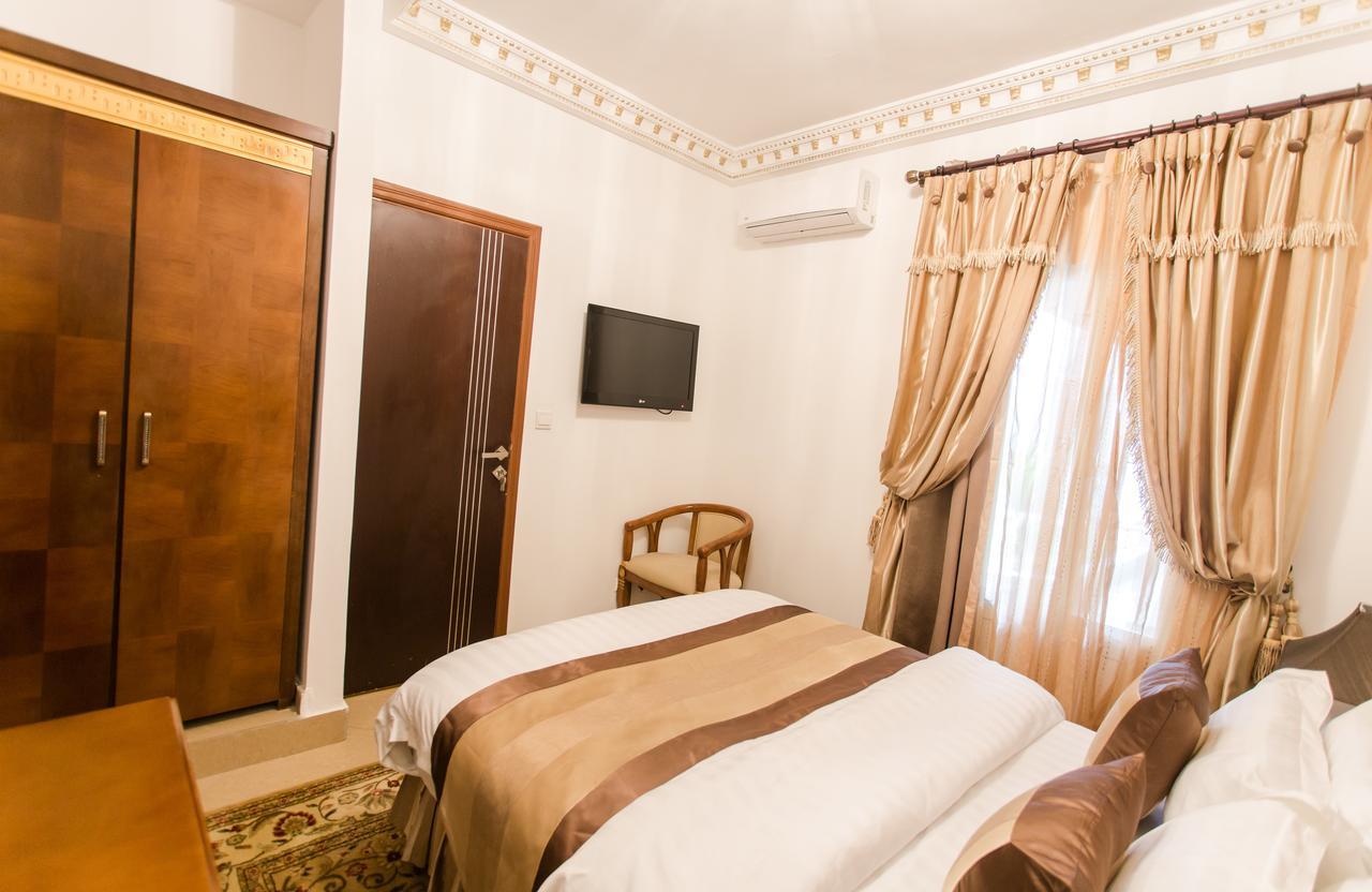 Residence Hoteliere Le Jomonia リーブルヴィル エクステリア 写真