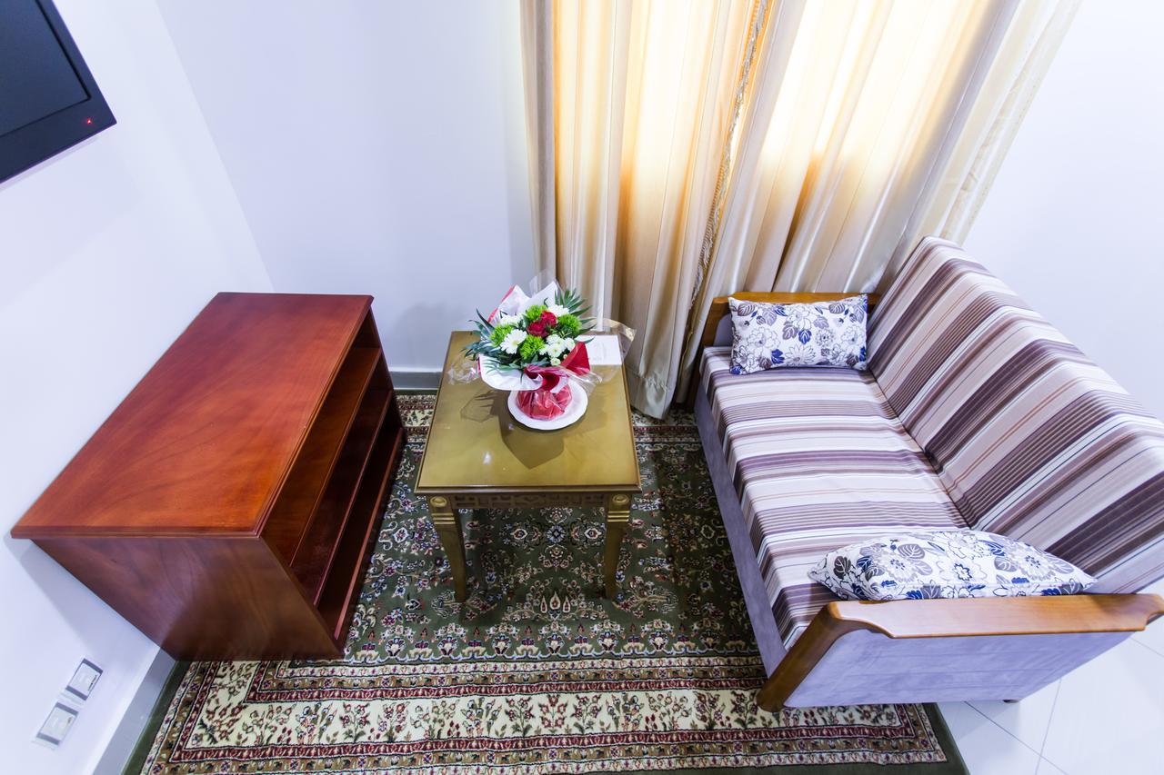 Residence Hoteliere Le Jomonia リーブルヴィル エクステリア 写真